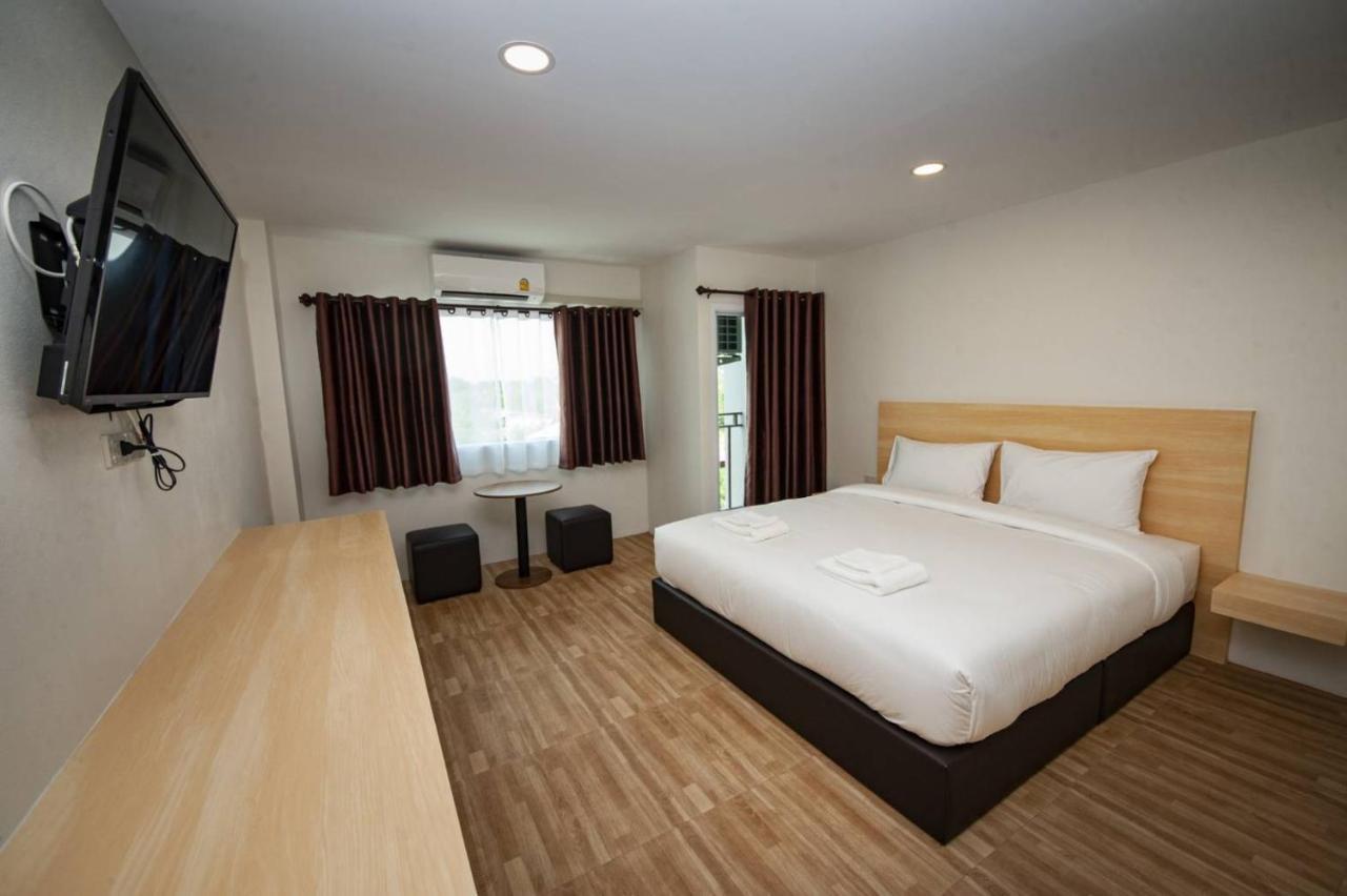 The Charlotte Smart Hotel Lopburi Luaran gambar