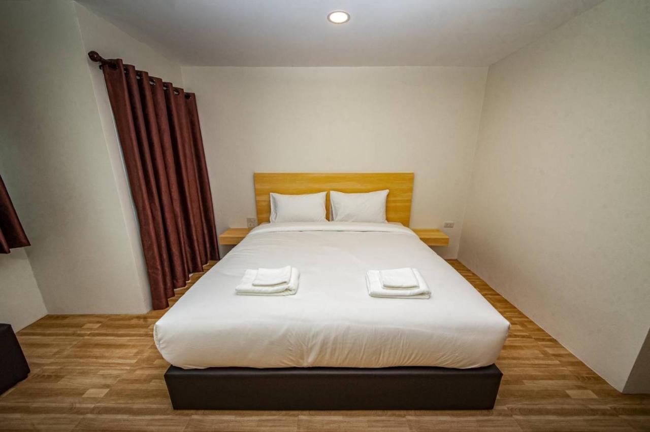 The Charlotte Smart Hotel Lopburi Luaran gambar