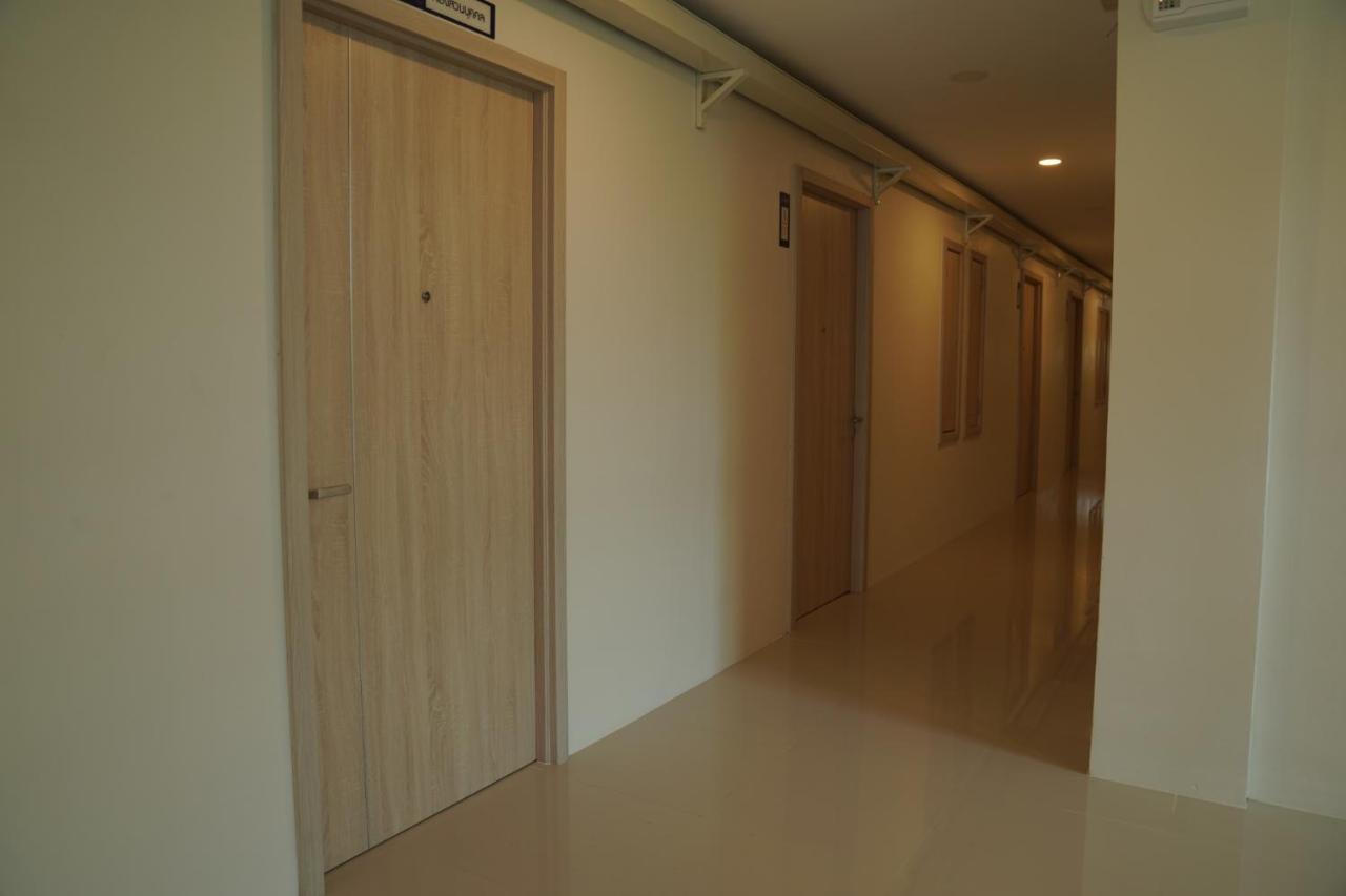 The Charlotte Smart Hotel Lopburi Luaran gambar