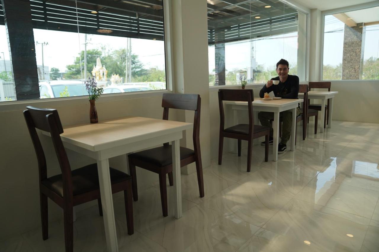 The Charlotte Smart Hotel Lopburi Luaran gambar