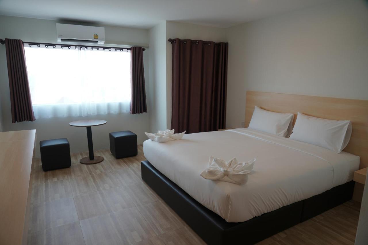 The Charlotte Smart Hotel Lopburi Luaran gambar