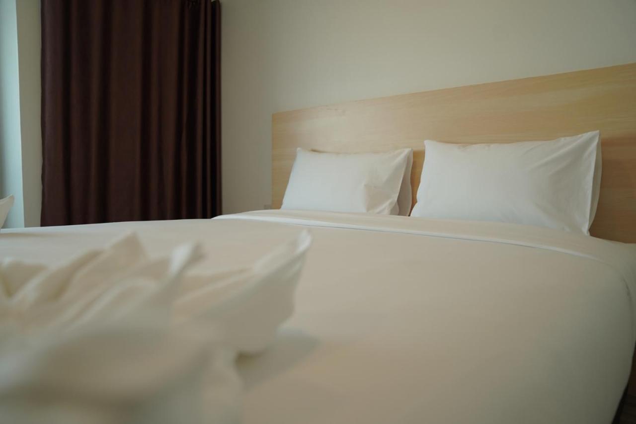 The Charlotte Smart Hotel Lopburi Luaran gambar