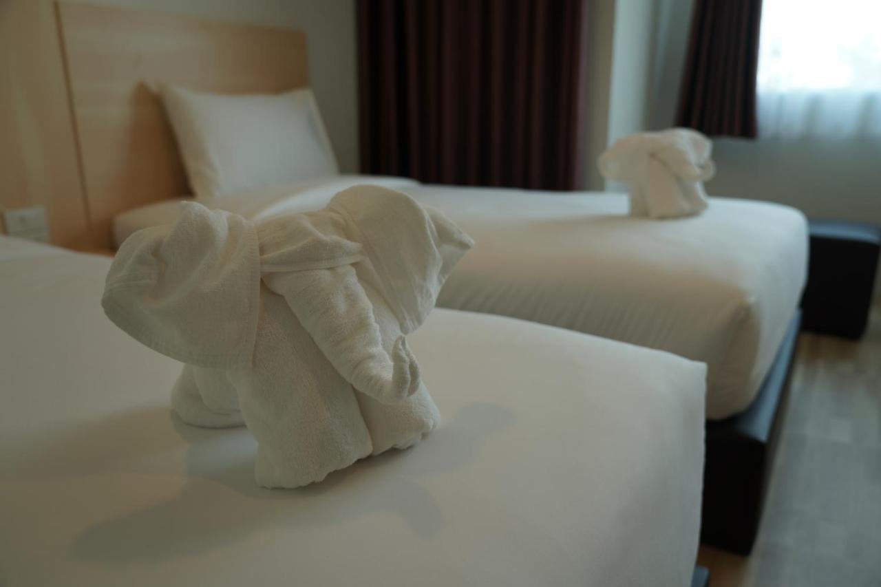 The Charlotte Smart Hotel Lopburi Luaran gambar